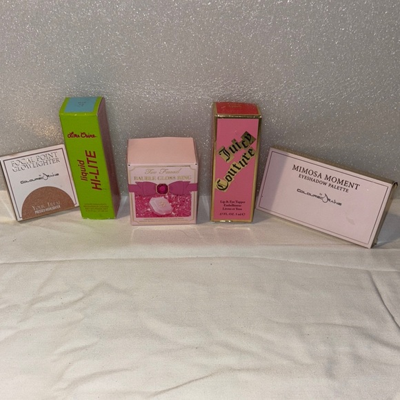 Miscellaneous Makeup - Picture 1 of 6